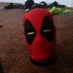 Talking Deadpool head